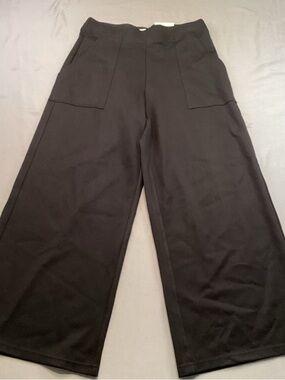 Max Studio London Cropped Wide Leg Women’s Medium Black Trousers Mid Rise NWT